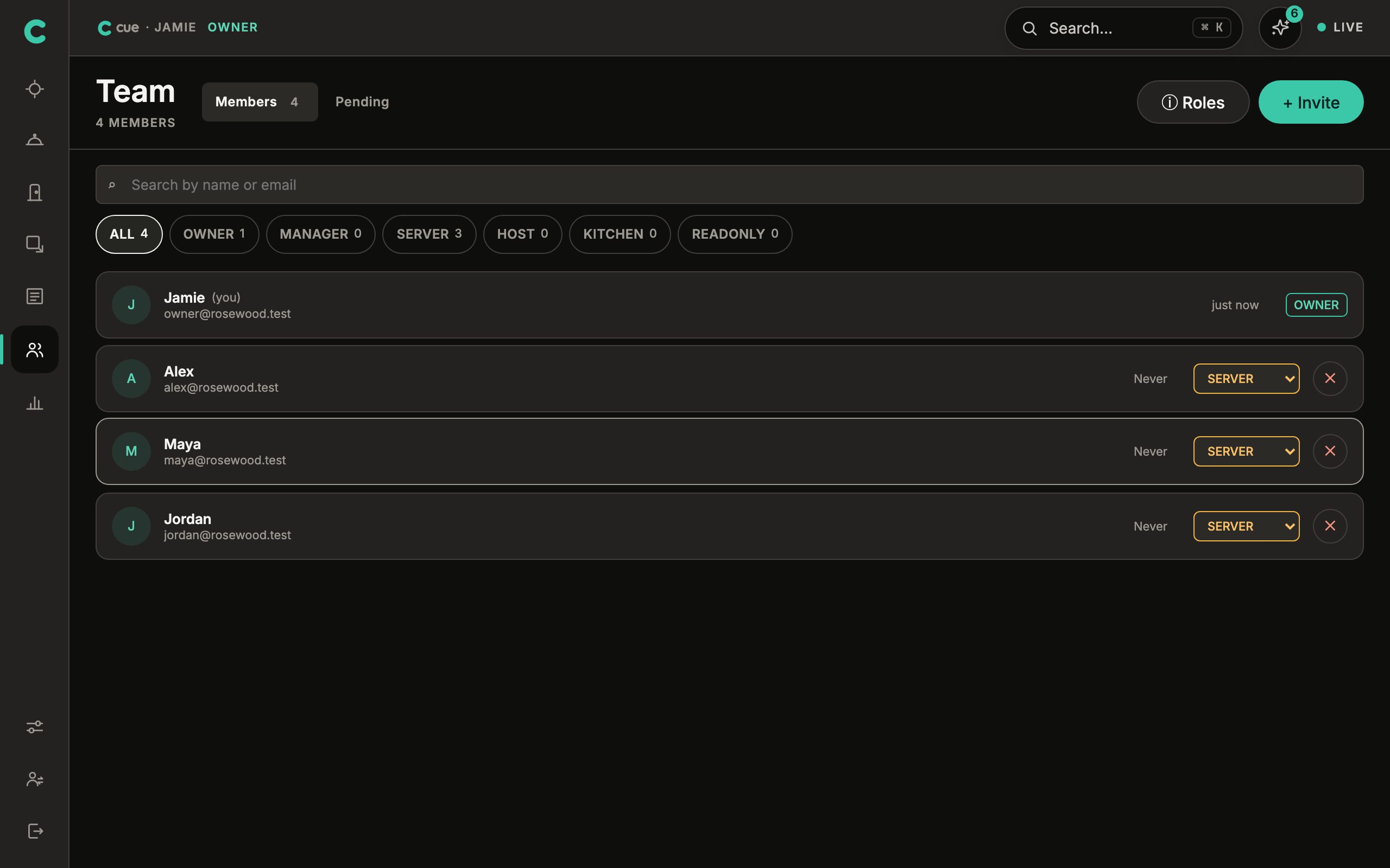 Team screen: staff listed with their roles and current shift status.